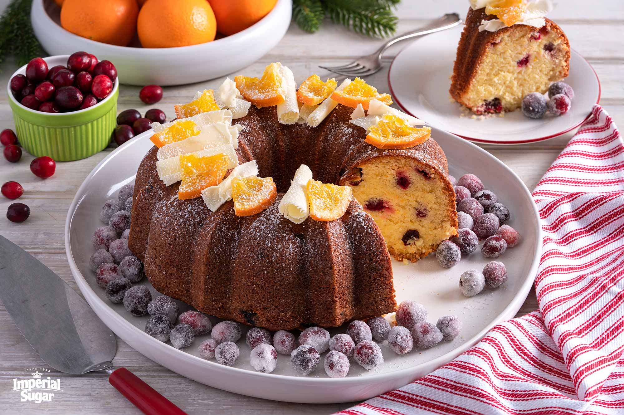 https://www.dixiecrystals.com/sites/default/files/recipe/Orange-Cranberry-Pound-Cake-imperial.jpg