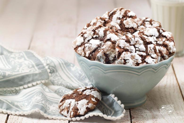 Mocha Chocolate Crackle Cookies dixie