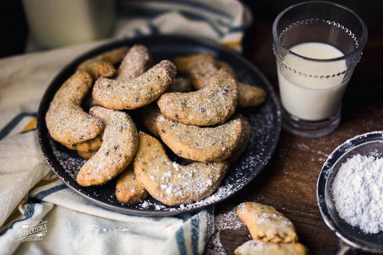 Pecan Crescent Cookies 