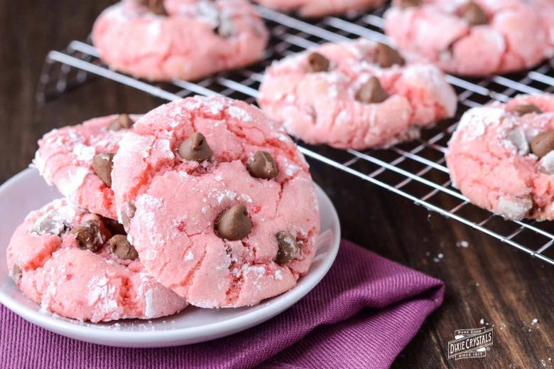Strawberry Chocolate Chip Cookies dixie