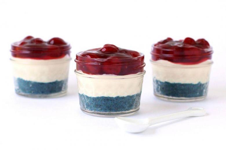 Red White and Blue No Bake Cheesecakes dixie