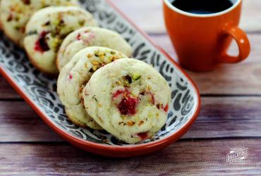 Cranberry Pistachio Sugar Cookies dixie