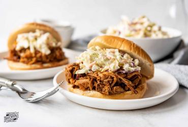 Slow Cooker Apricot Pulled Pork dixie