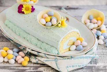 Speckled Egg Roll Cake dxiie