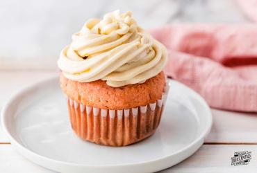 Strawberry Cupcakes with Lemon Buttercream Frosting