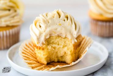 Extra Smooth and Creamy Lemon Buttercream Frosting